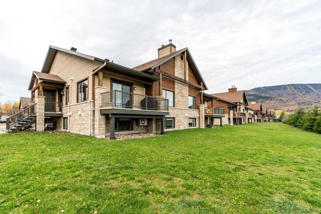 Initial - Boho - Mont-Sainte-Anne Apartamento Beaupré Exterior foto